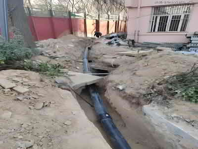 HDPE electrofusion pipe fittings used in geothermal heating systems 